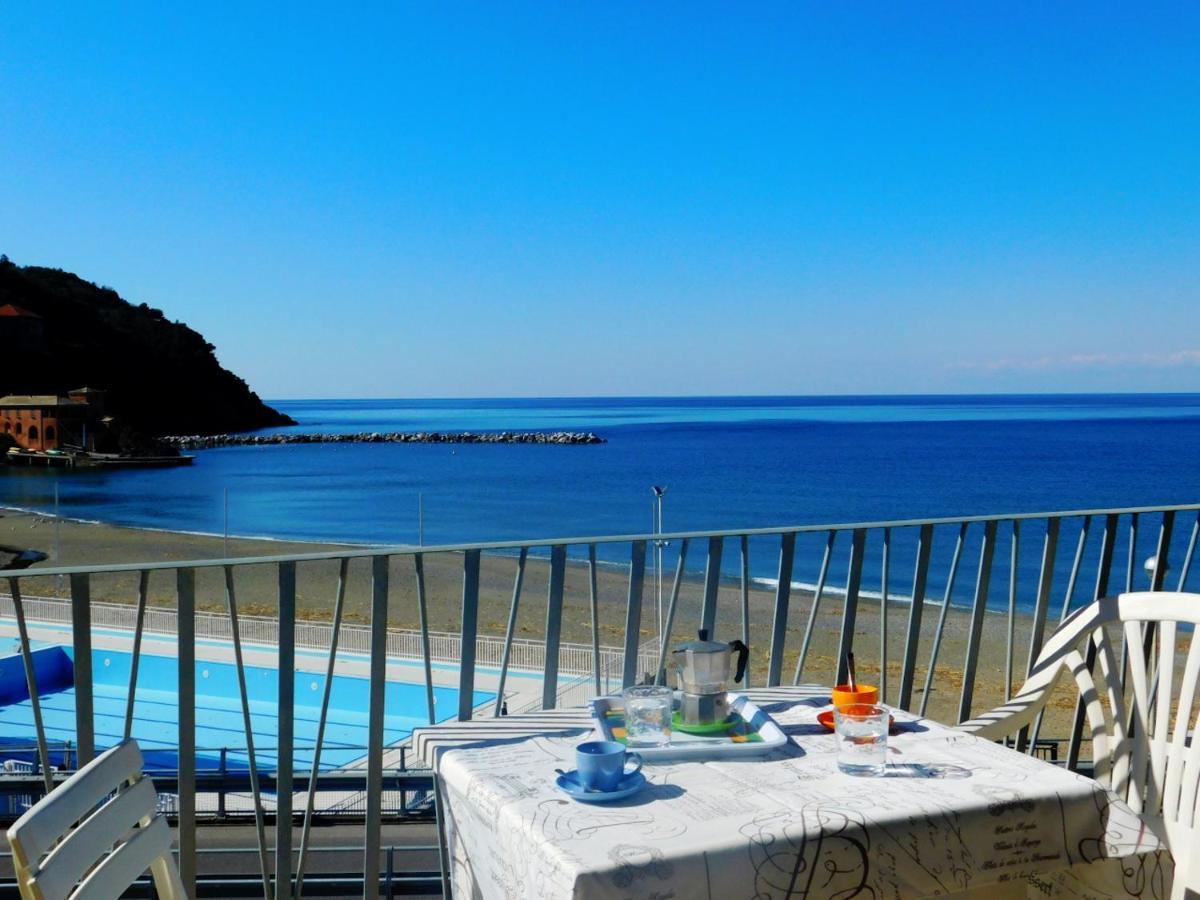 Trilocale Con Meravigliosa Vista Mare, Levanto Bagian luar foto